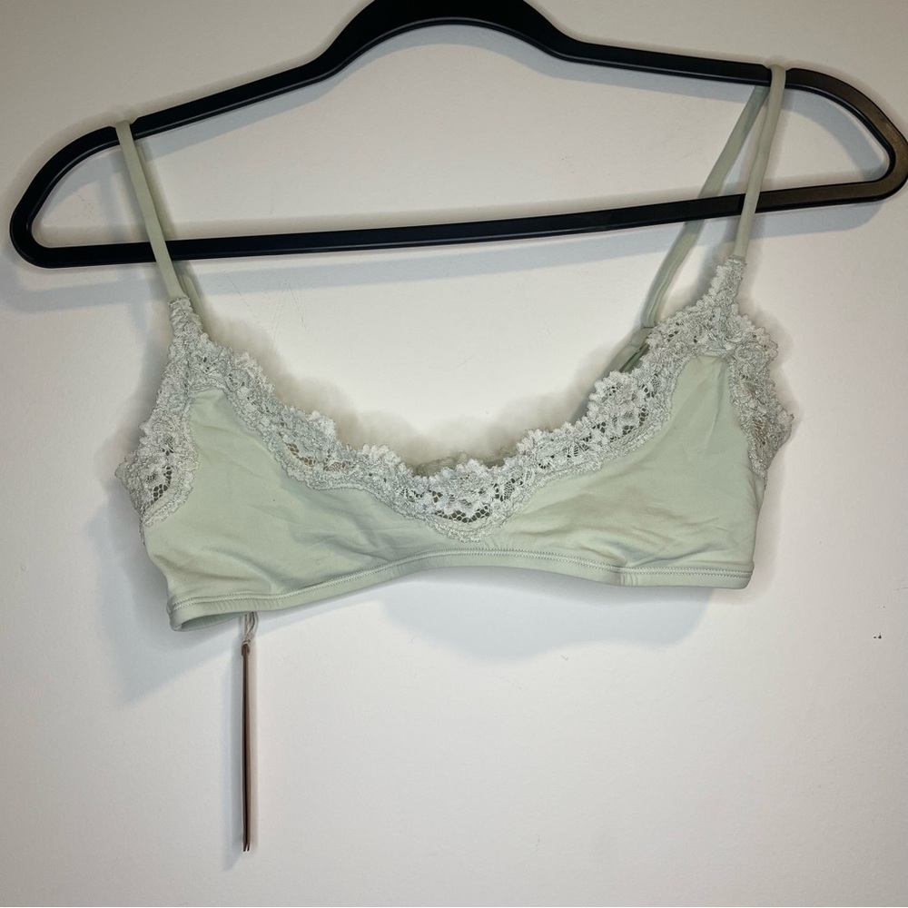 SKIMS Fits Everybody Lace Scoop Bralette - Spearmint - Picture 2 of 7